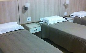 Hotel J Leao